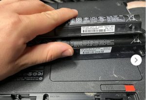 Laptop Only Works When Plugged In (why & How To Fix It)